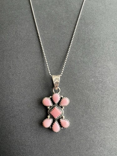 Natural pink queen - pink, shell