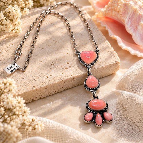Pink conch shell - conch, y